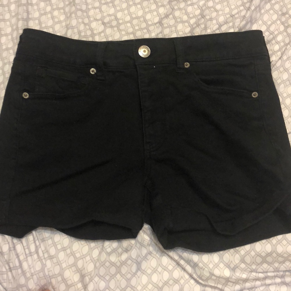 American Eagle black shorts